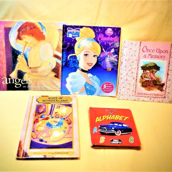 Set of (5) Children's Books - Very Good Condition - Picture 1 of 1